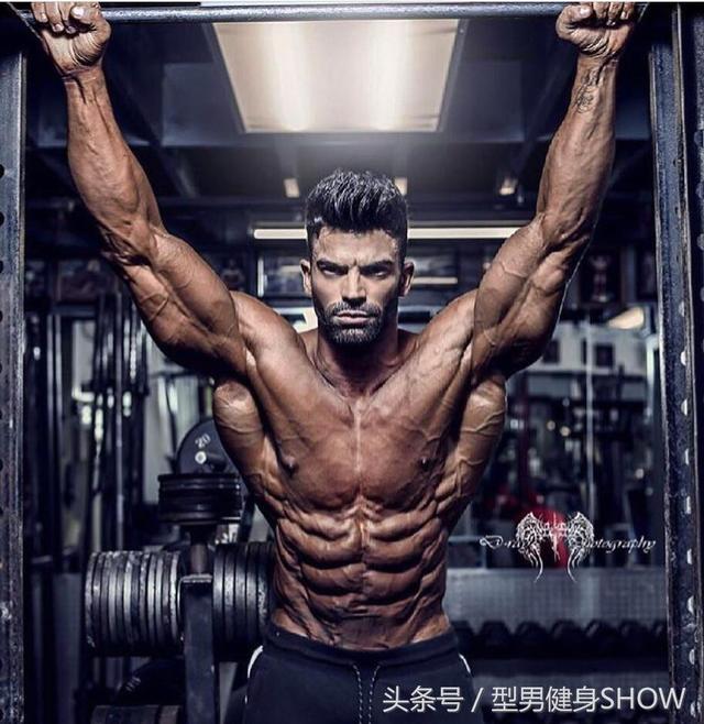 引体向上拉不起来？教你这样练，一个月后可以多做10个