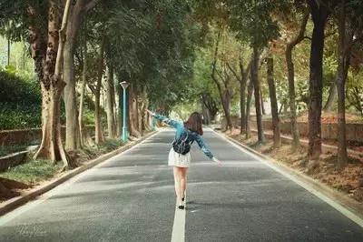 这才叫旅行照，你那只是“到此一游”！