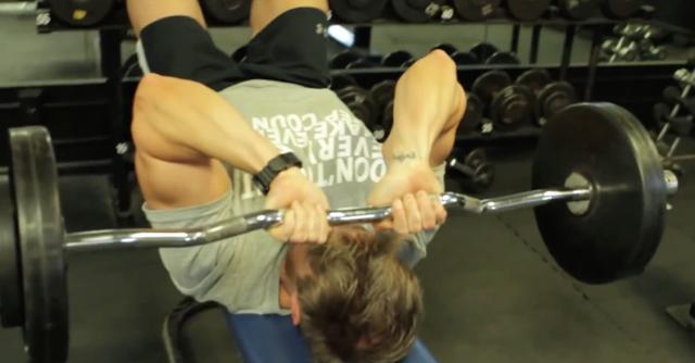 4个重点教你玩转肱三头肌王牌动作,发达肱三头肌,锻炼麒麟臂