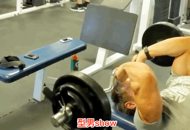 4个重点教你玩转肱三头肌王牌动作,发达肱三头肌,锻炼麒麟臂