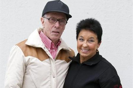 虽已年过80岁,但却朝气蓬勃,运动健身给他们带来浩大的改变