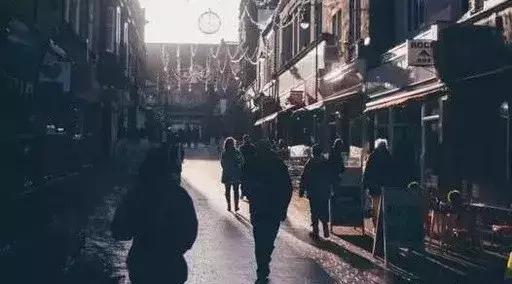为什么说给大企业打工是一场难以善终的结局?