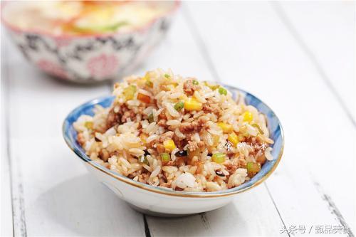 《扬州炒饭》《腊肠炒饭》《海鲜炒饭》《香菇炒饭》19种炒饭做法