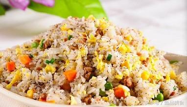 《扬州炒饭》《腊肠炒饭》《海鲜炒饭》《香菇炒饭》19种炒饭做法