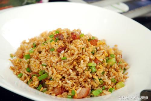 《扬州炒饭》《腊肠炒饭》《海鲜炒饭》《香菇炒饭》19种炒饭做法