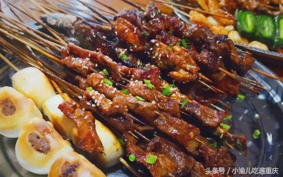 一位骨灰级吃货的总结：重庆全城100种美食推荐！够吃一年了！