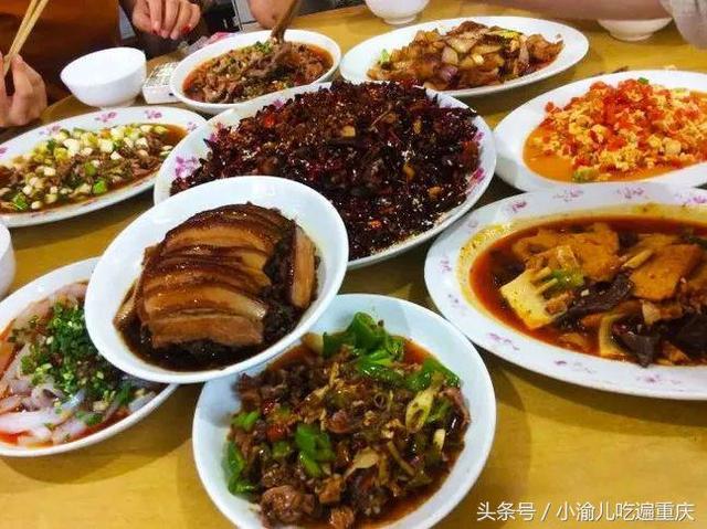 一位骨灰级吃货的总结：重庆全城100种美食推荐！够吃一年了！