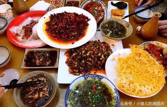 一位骨灰级吃货的总结：重庆全城100种美食推荐！够吃一年了！