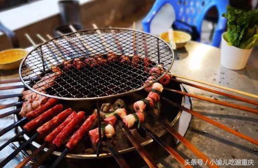 一位骨灰级吃货的总结：重庆全城100种美食推荐！够吃一年了！