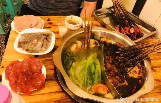一位骨灰级吃货的总结：重庆全城100种美食推荐！够吃一年了！