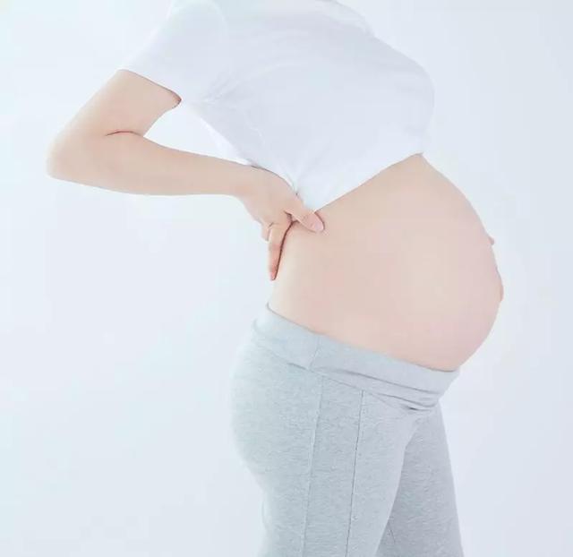 毁掉女神形象只需要一个姿势，很多姑娘都在做