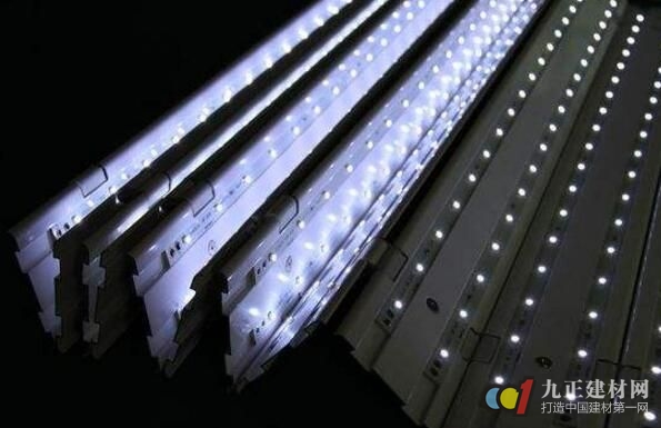 LEDƾ