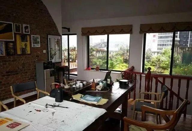 100平顶楼露台花园，养花种菜喂鱼，大隐于市，简约生活！