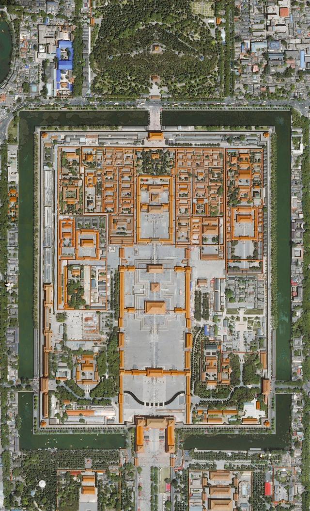 ▽故宫建筑群卫星图| 底图源自@esri皇家宫殿建筑群是至今完整保留且