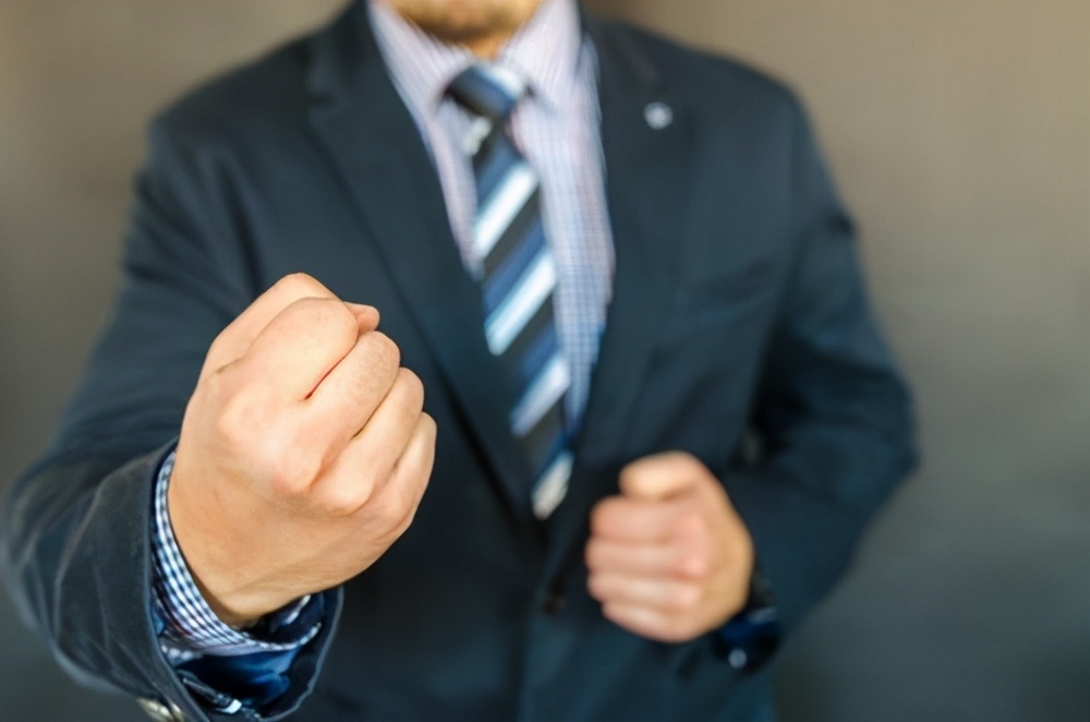 为何下属会不尊重领导，不服从安排？因为这10种表现让员工厌恶