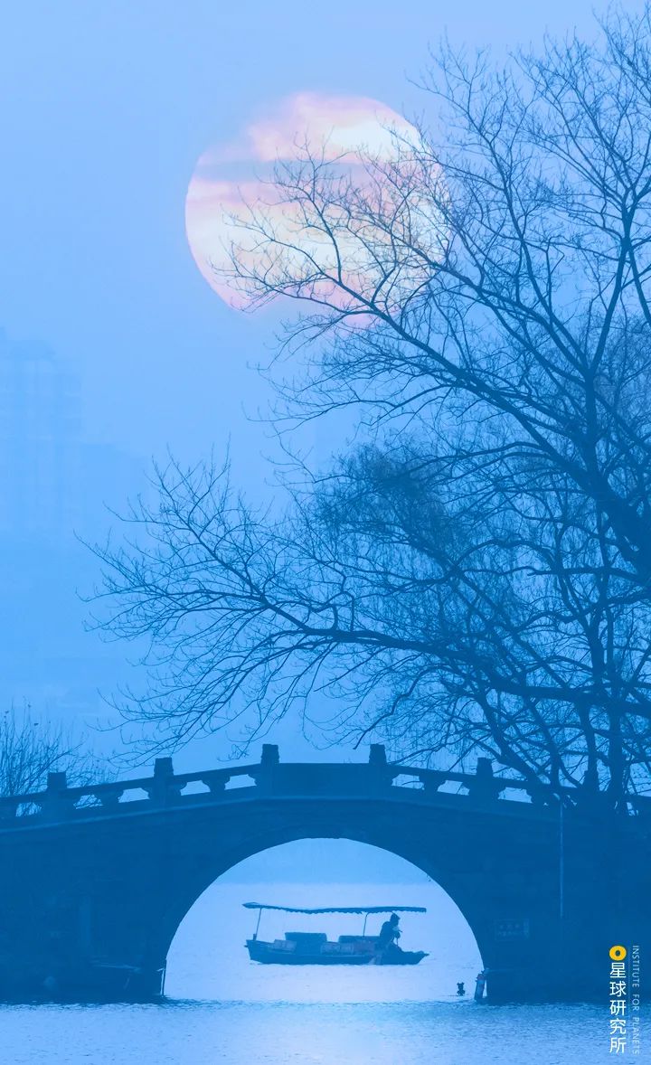 йţж